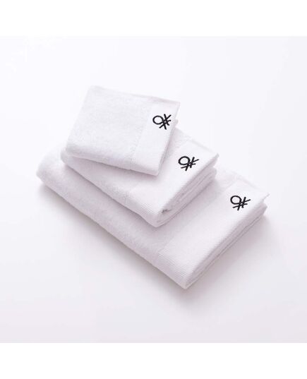 Комплект 3 броя кърпи benetton core бели с лого