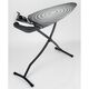 Маса за гладене brabantia d 135x45cm с топлоустойчива зона за ютия titan oval