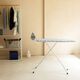 Маса за гладене brabantia a 110x30cm с поставка за ютия, fresh breeze